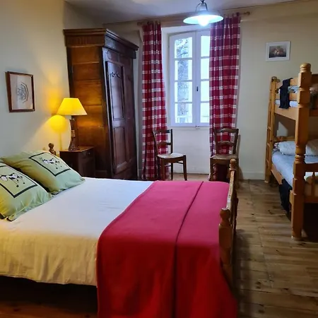 Couette-café D'étape Le Couvent D'ossau Louvie Juzon